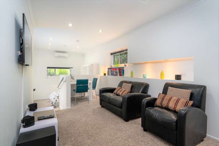 35 Magnolia Rise Waipahihi_16