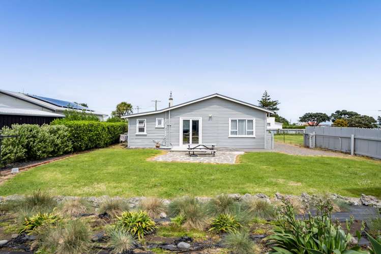 39 Domett Street Opunake_20