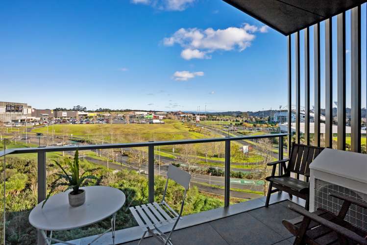 506/25 Don Mckinnon Drive Albany_3