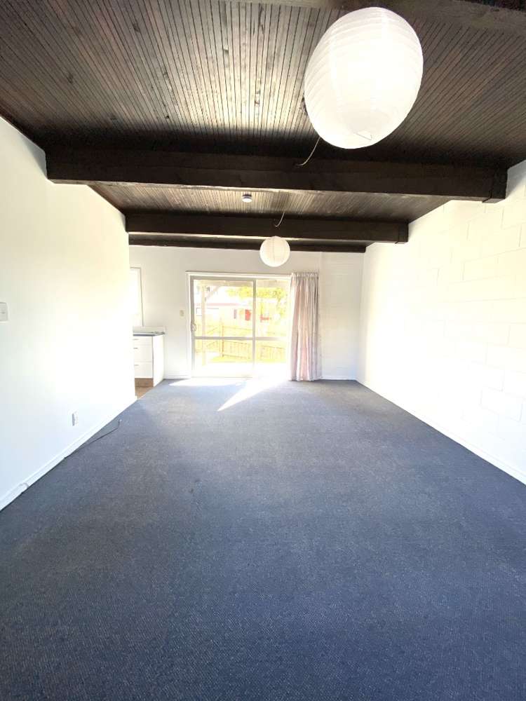 126 Akaroa Drive Maupuia_3