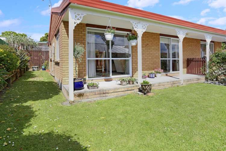 2/14 Orchid Place Te Atatu South_3