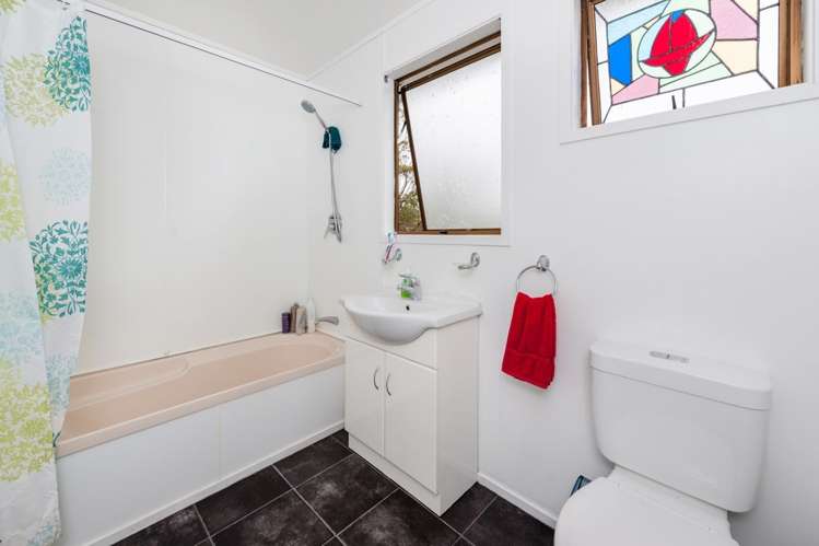 26 Aquarius Avenue Glen Eden_16