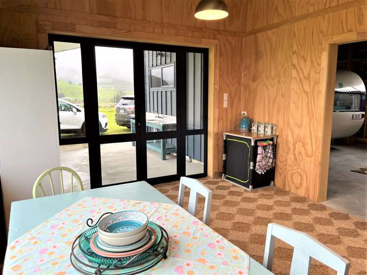 30 Briscoe Street Awakino_19