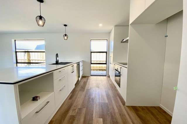 42 Quinn Crescent 11362_3