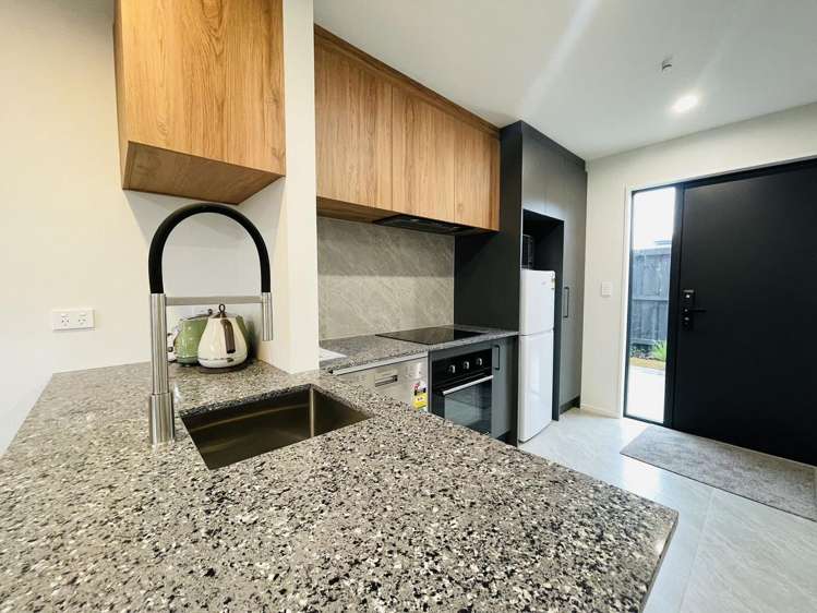 10b Chatham Street Addington_14