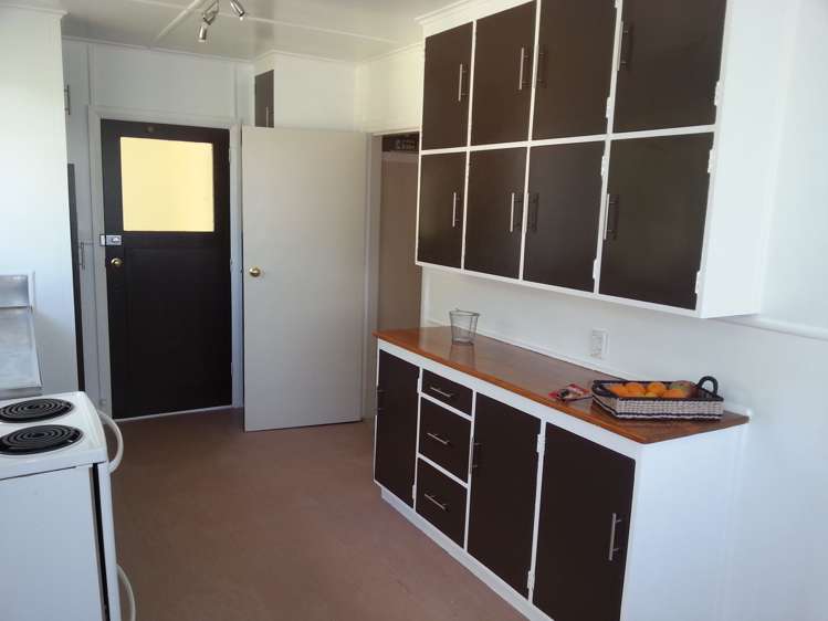 41 Kummer Crescent Masterton_11