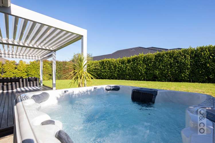 30 Jelas Drive Riverhead_18