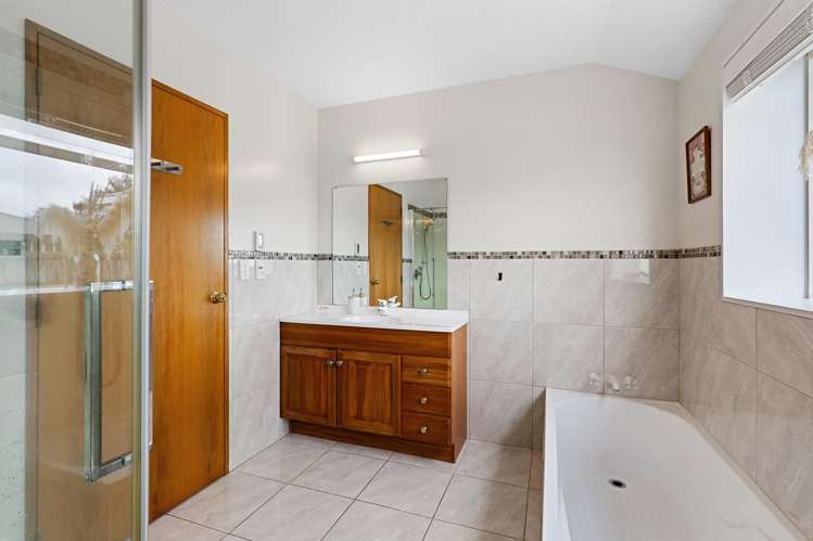 13 Oldham Place Darfield_21