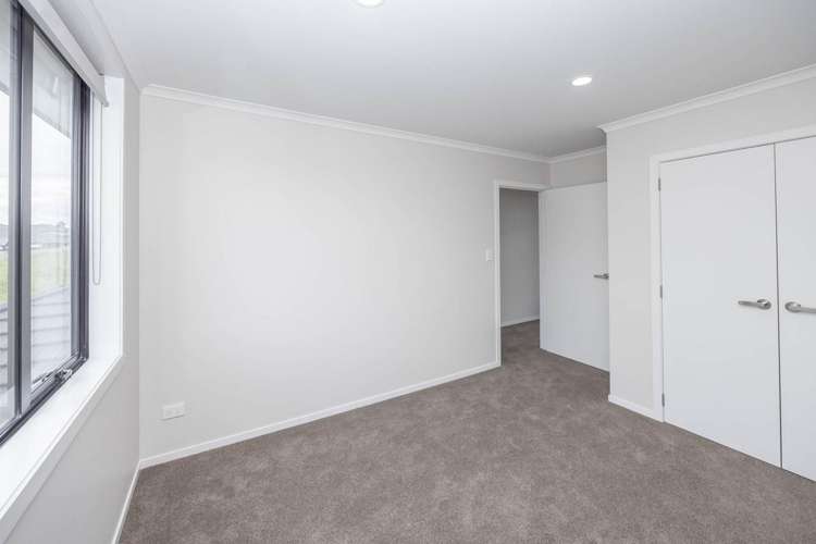 2/57 Waireka Road Rototuna_32