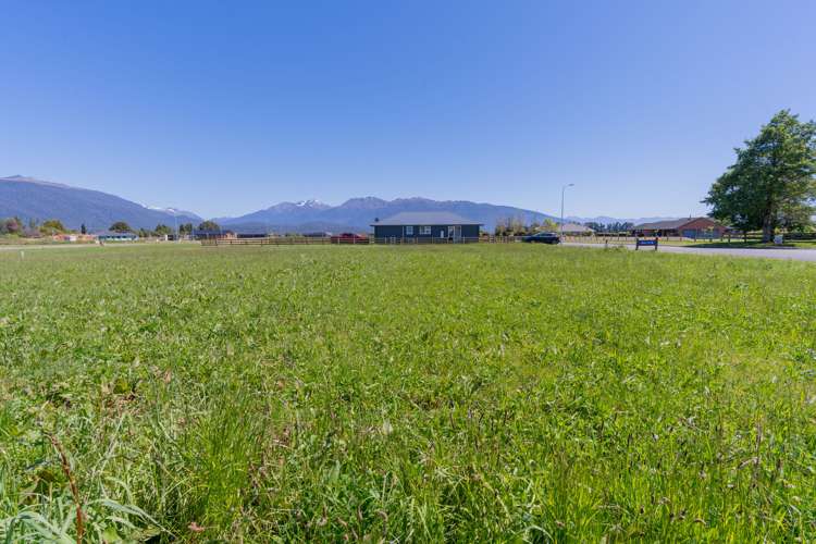 11 Oraka Street Te Anau_0