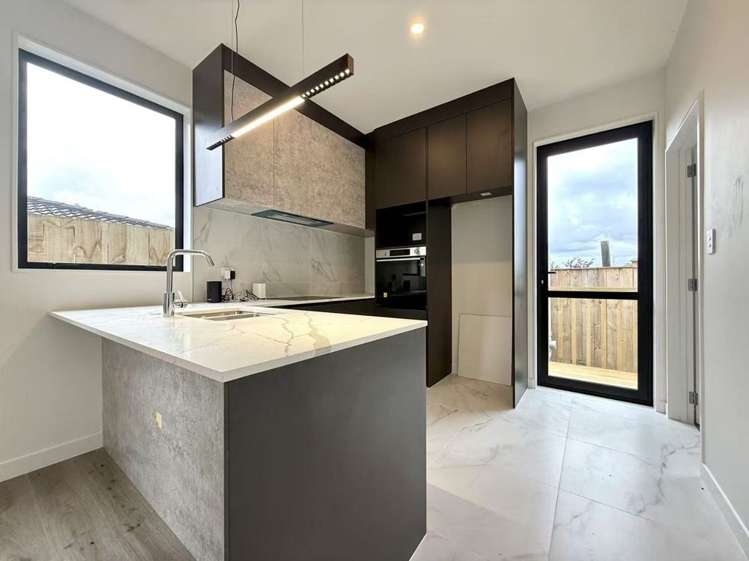 1-4/19 Cedar Heights Avenue Massey_2