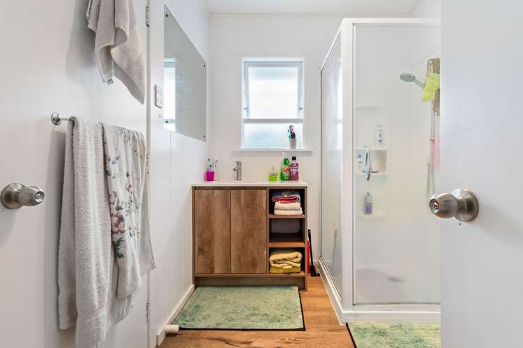 5 Thomas Rea Place Te Atatu South_11