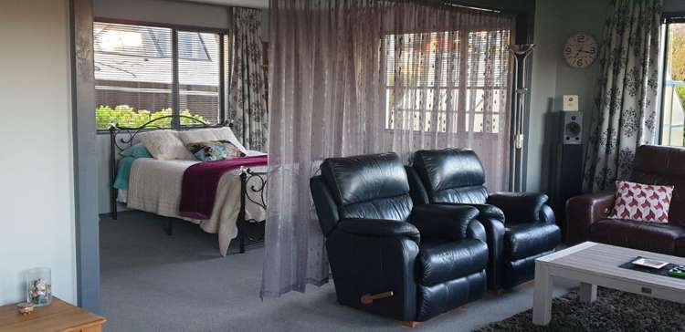 59 James Drive Diamond Harbour_23