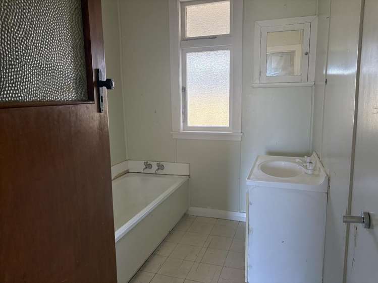 416a Tremaine Avenue Takaro_6