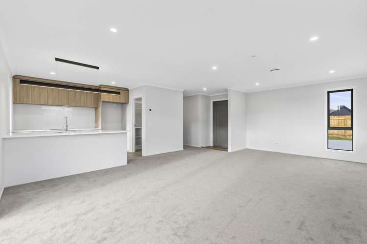 9 Ambrosia Street The Meadows_3
