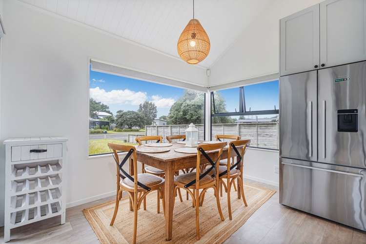 119 Sands Crescent Matarangi_10