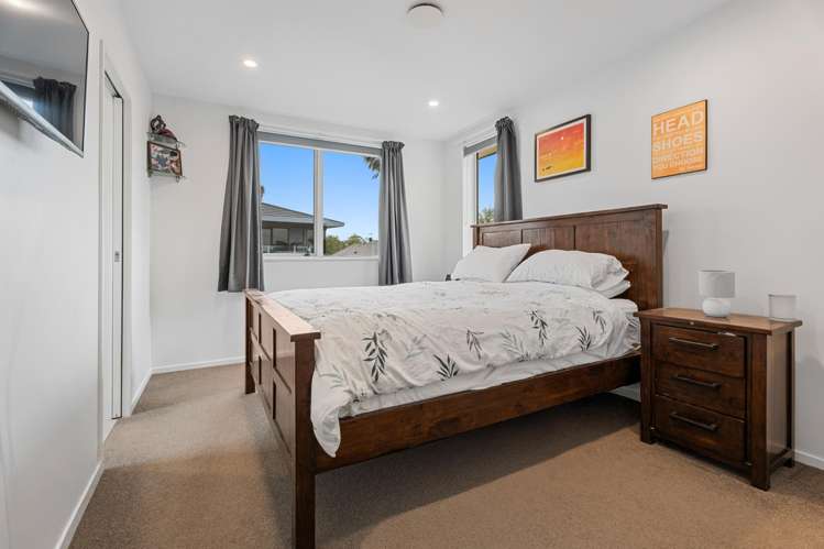 193 Riverside Avenue Point England_10