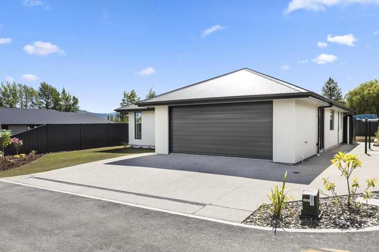 8 Magnolia Lane Mosgiel_20