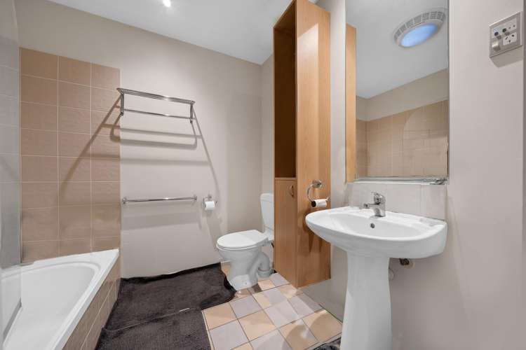 57/2 Armoy Drive East Tamaki_17