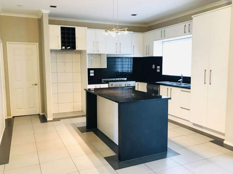 8 Beggs Way Flat Bush_6