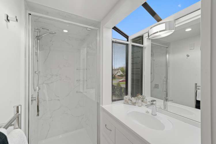 10 Thurlestone Place Burnside_10