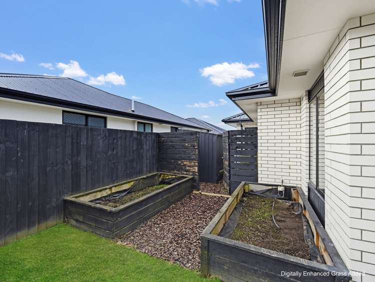 20 Petunia Drive Wigram_24