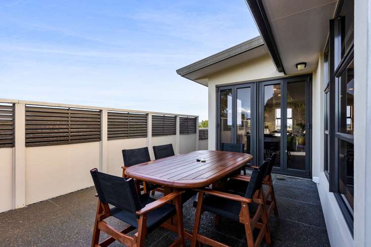 4 Manukaka Heights Hurdon_20