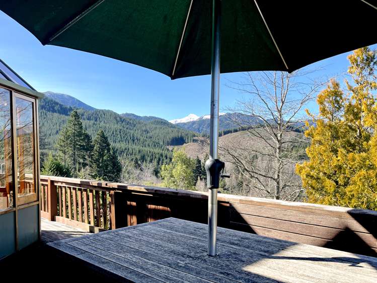 90 Chalet Crescent Hanmer Springs_18