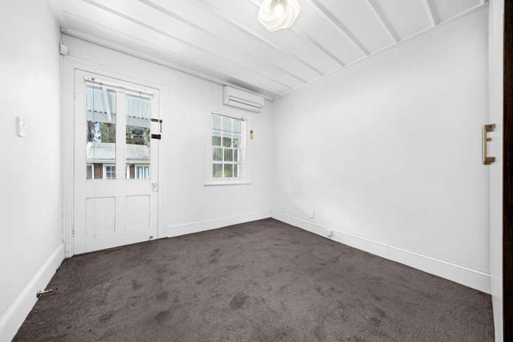 17 Hillside Crescent South Mt Eden_13