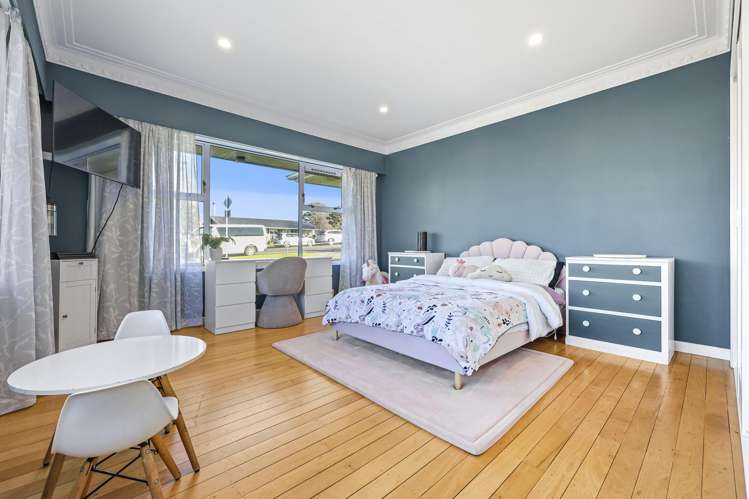 73 Bradbury Road Botany Downs_20