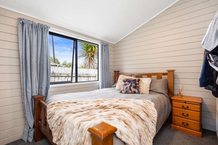 90 Alcoba Street Kamo_10