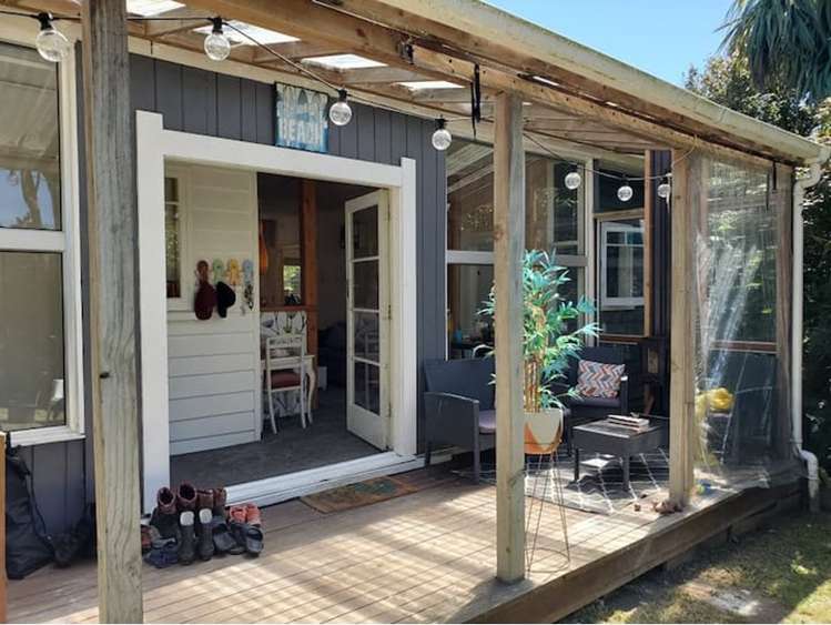 18 Violet Street Riverton_20