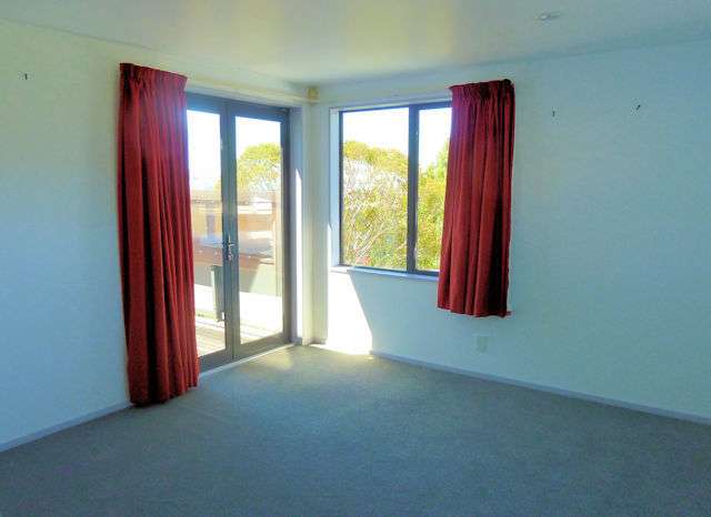 110 Marine Drive Diamond Harbour_2