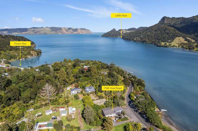 1194 Huia Road Huia_30