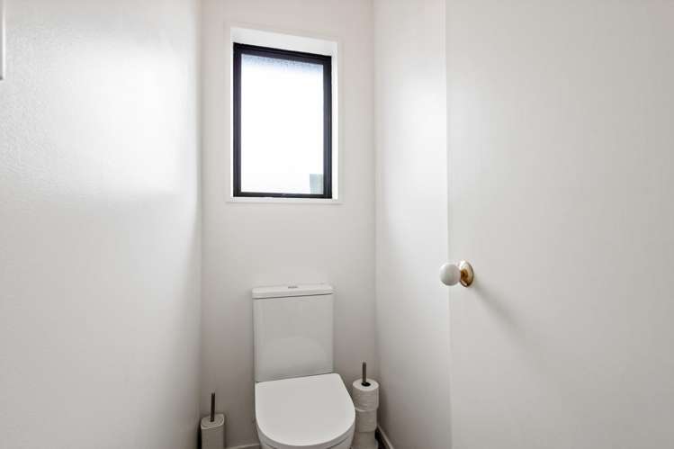 156 Pine Avenue South New Brighton_22