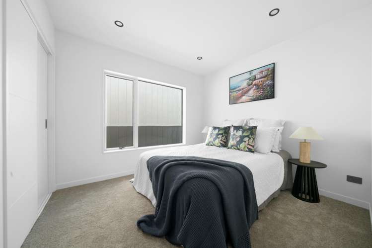 2/17 Muir Avenue Mangere Bridge_11