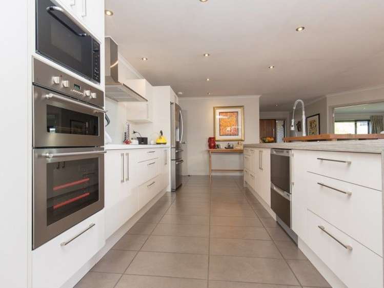 42 Dale Street Albert Town_7