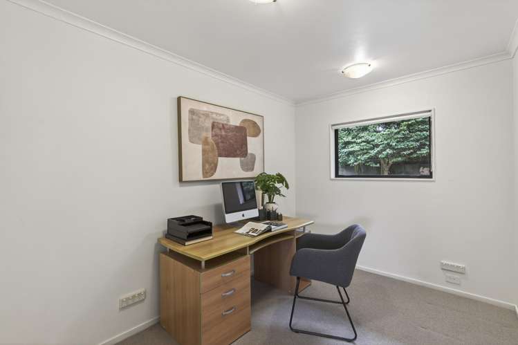 15 Sandel Rise Merrilands_18