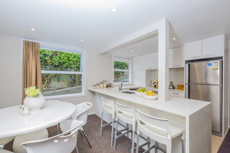 1/19 Lake Road Northcote_11