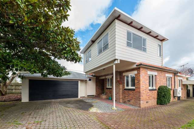 39 Titirangi Road New Lynn_1