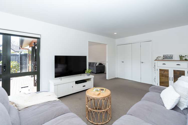 20 Merlin Close Huntington_8