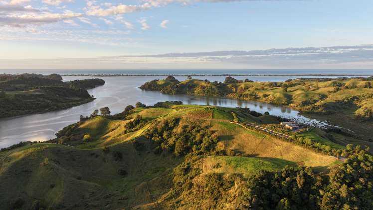 841 and 841A Wainui Road_1