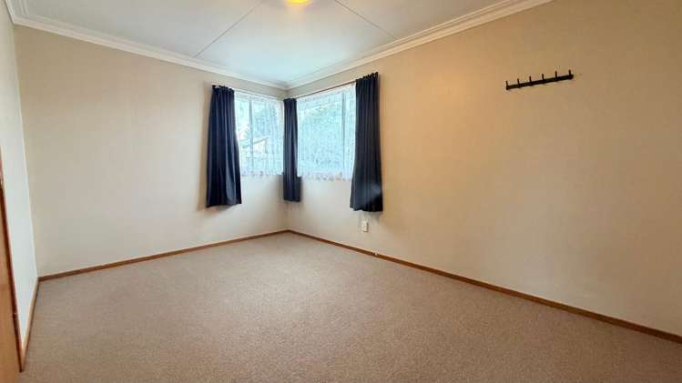 14 Nevis Crescent Grasmere_9