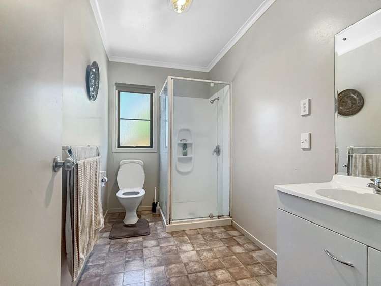8A Trewin Street 10643_9