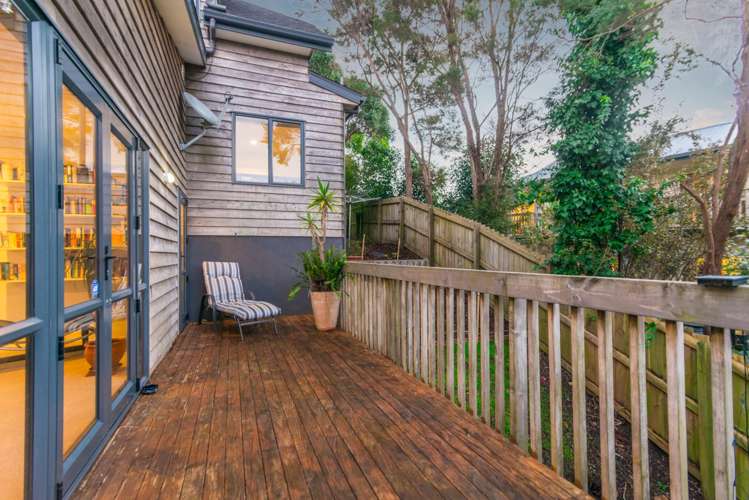 19 Springwater Vale Unsworth Heights_20