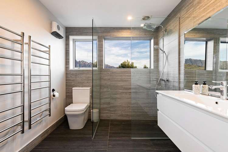 88 Hensman Road Queenstown_22