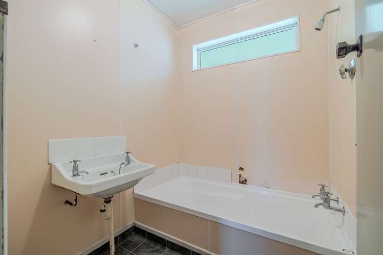 111 Hinemoa Valley Road Pahiatua_7