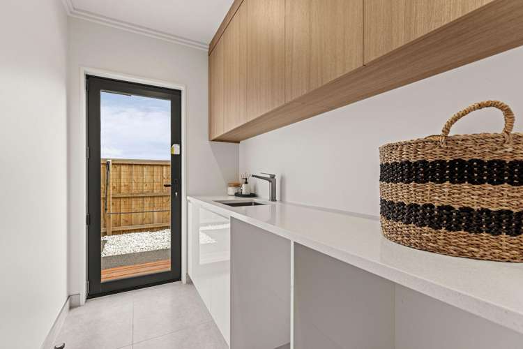 17 Knighton Drive West Melton_32