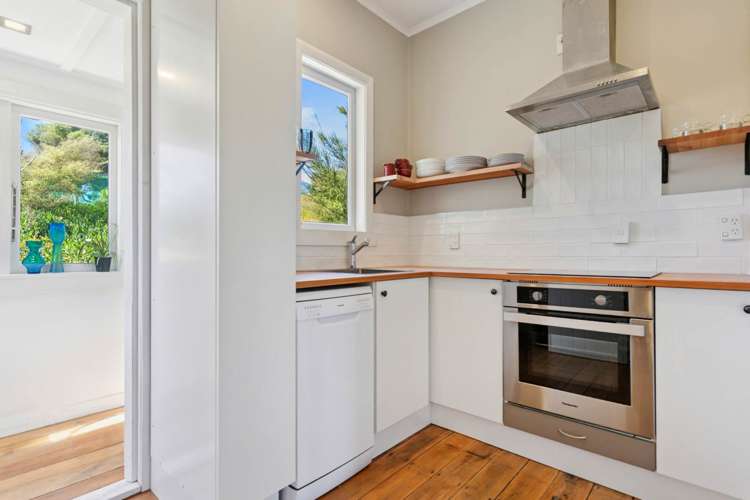 541 Wilson Road South Head_6