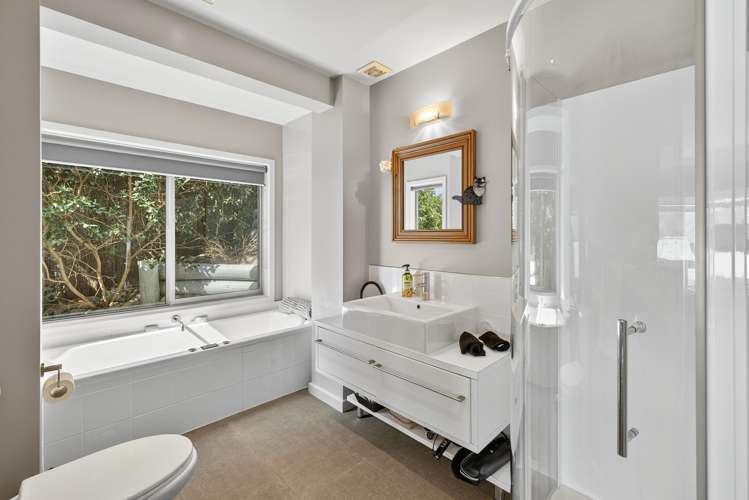 303 Marine Drive Charteris Bay_17